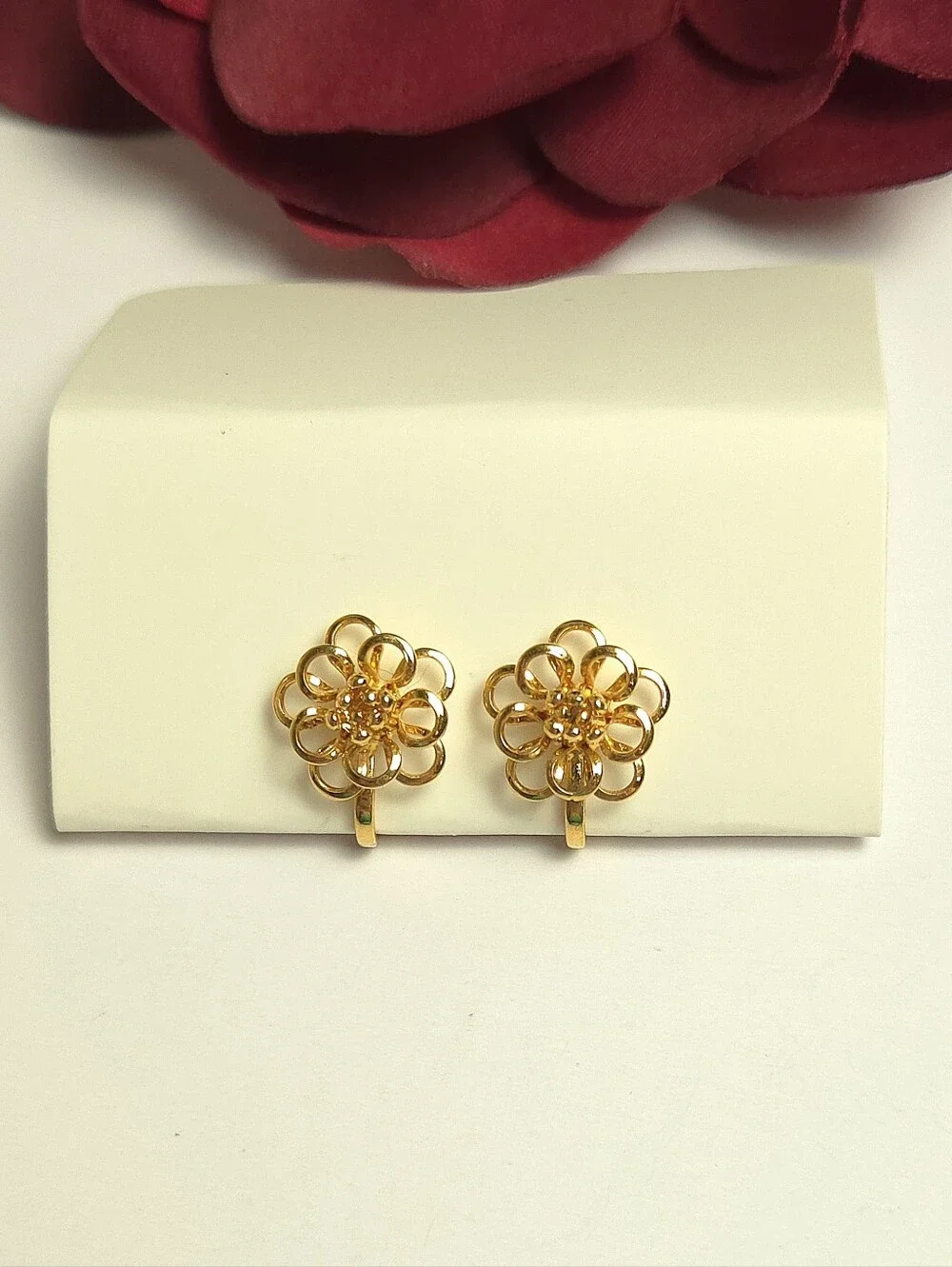 Vintage Gold Plated Open Petal Flower Earrings Clip on Dainty Earrings